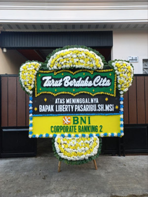 Papan Bunga Duka di Pulau Laut Kepulauan
