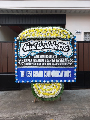 Papan Bunga Duka di Pulau Laut Kepulauan